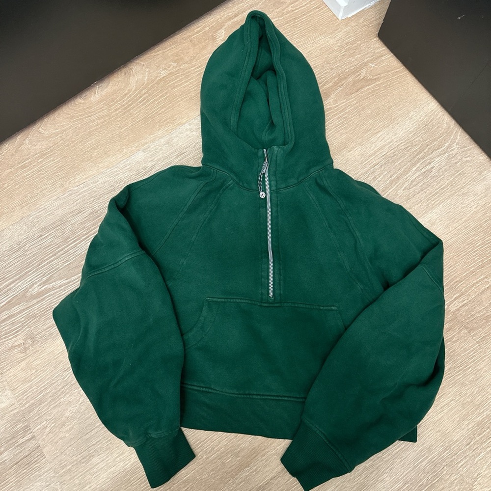 Lululemon scuba in evergreen